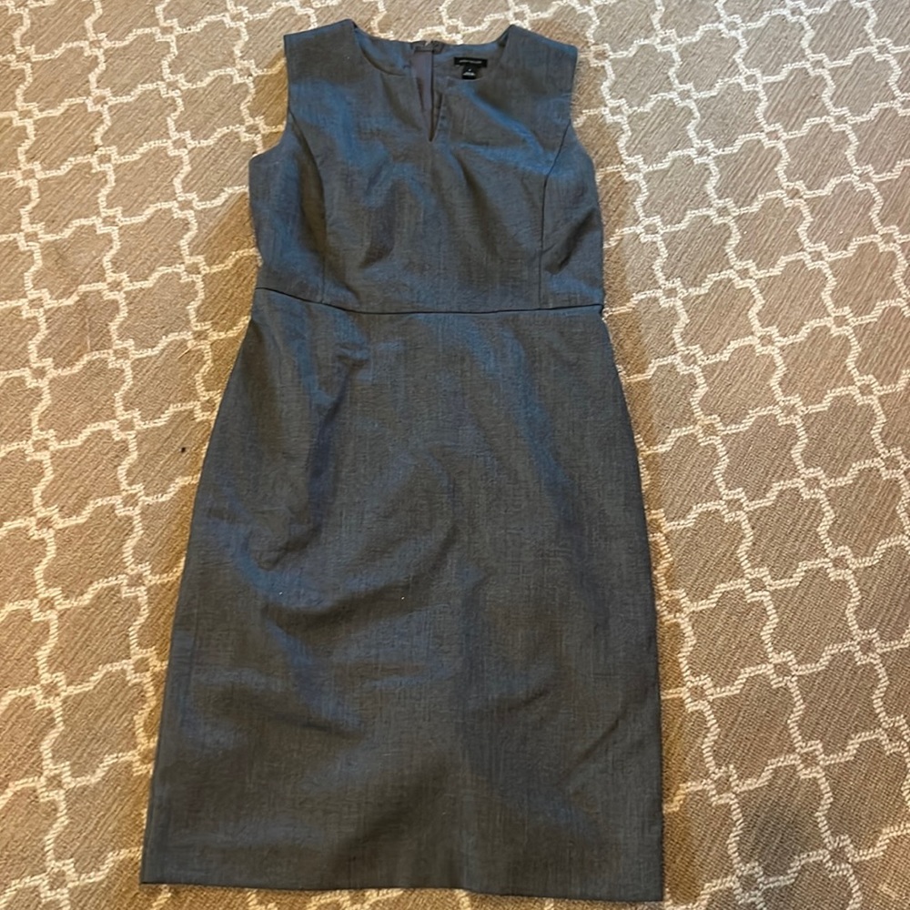 SOLD.  Ann Taylor Size 4 Wool Sheath